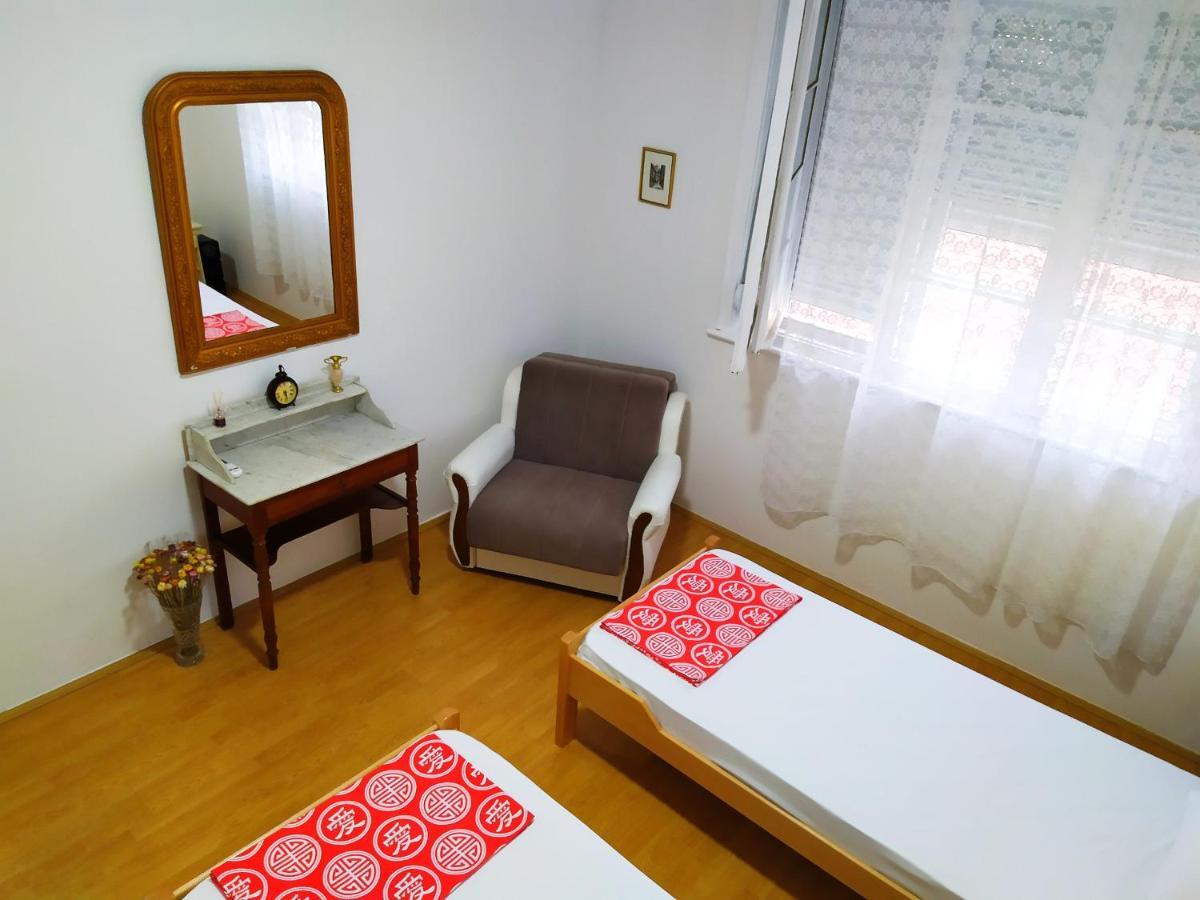 Podgorica Center Apartment Bagian luar foto